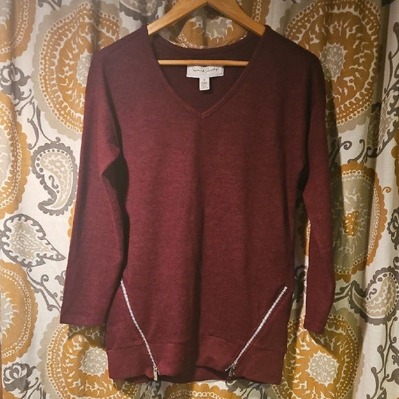 French Laundry Sweaters - Maroon V-Neck Sweater with Zipper Details